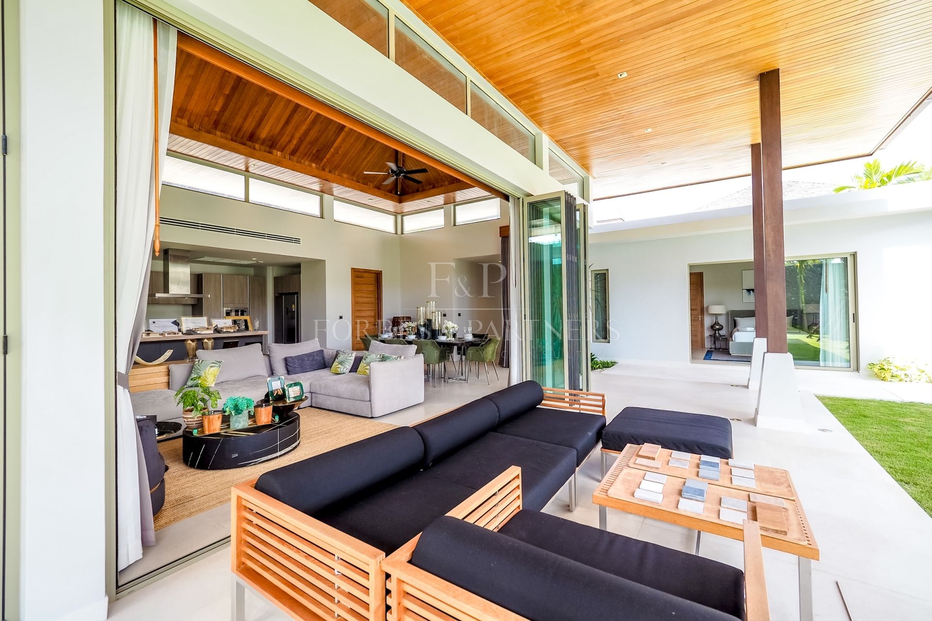 4 Bed Balinese and stylish Botanica Hillside pool villas - Cherngtalay, Phuket, Thailand