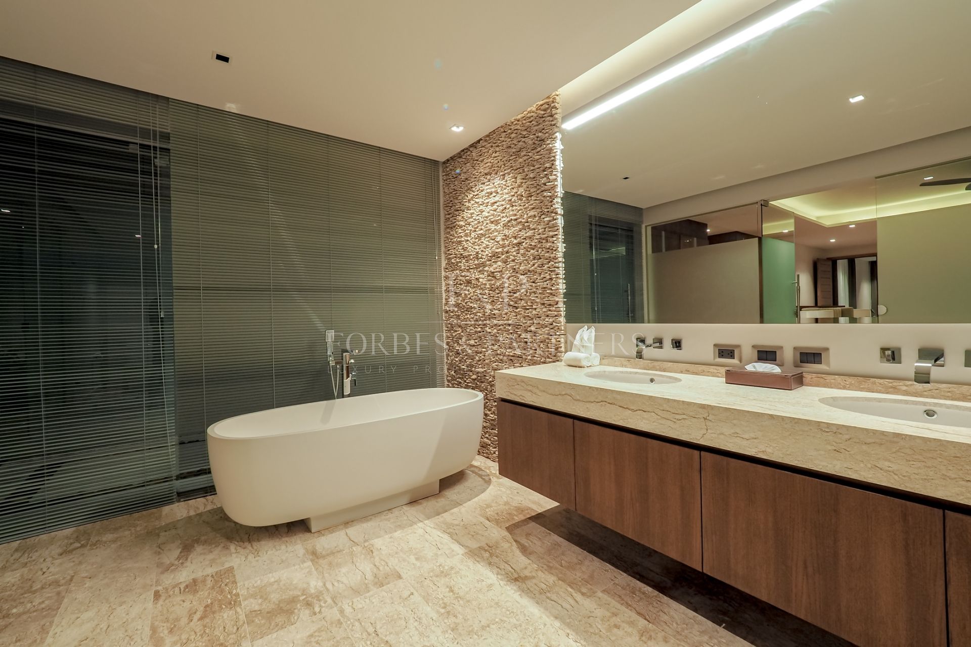 4 Bed Balinese and stylish Botanica Hillside pool villas - Cherngtalay, Phuket, Thailand
