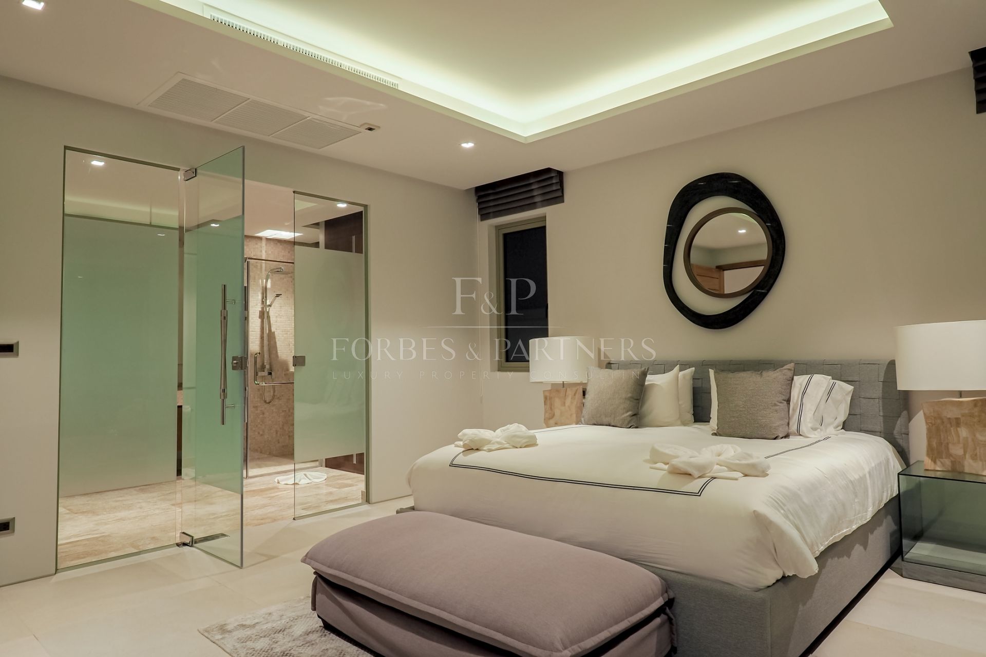 4 Bed Balinese and stylish Botanica Hillside pool villas - Cherngtalay, Phuket, Thailand