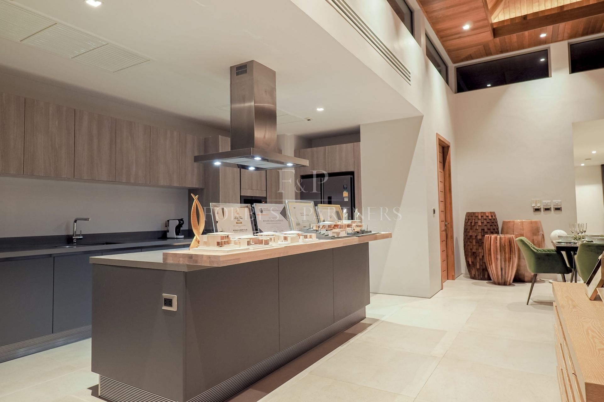 4 Bed Balinese and stylish Botanica Hillside pool villas - Cherngtalay, Phuket, Thailand