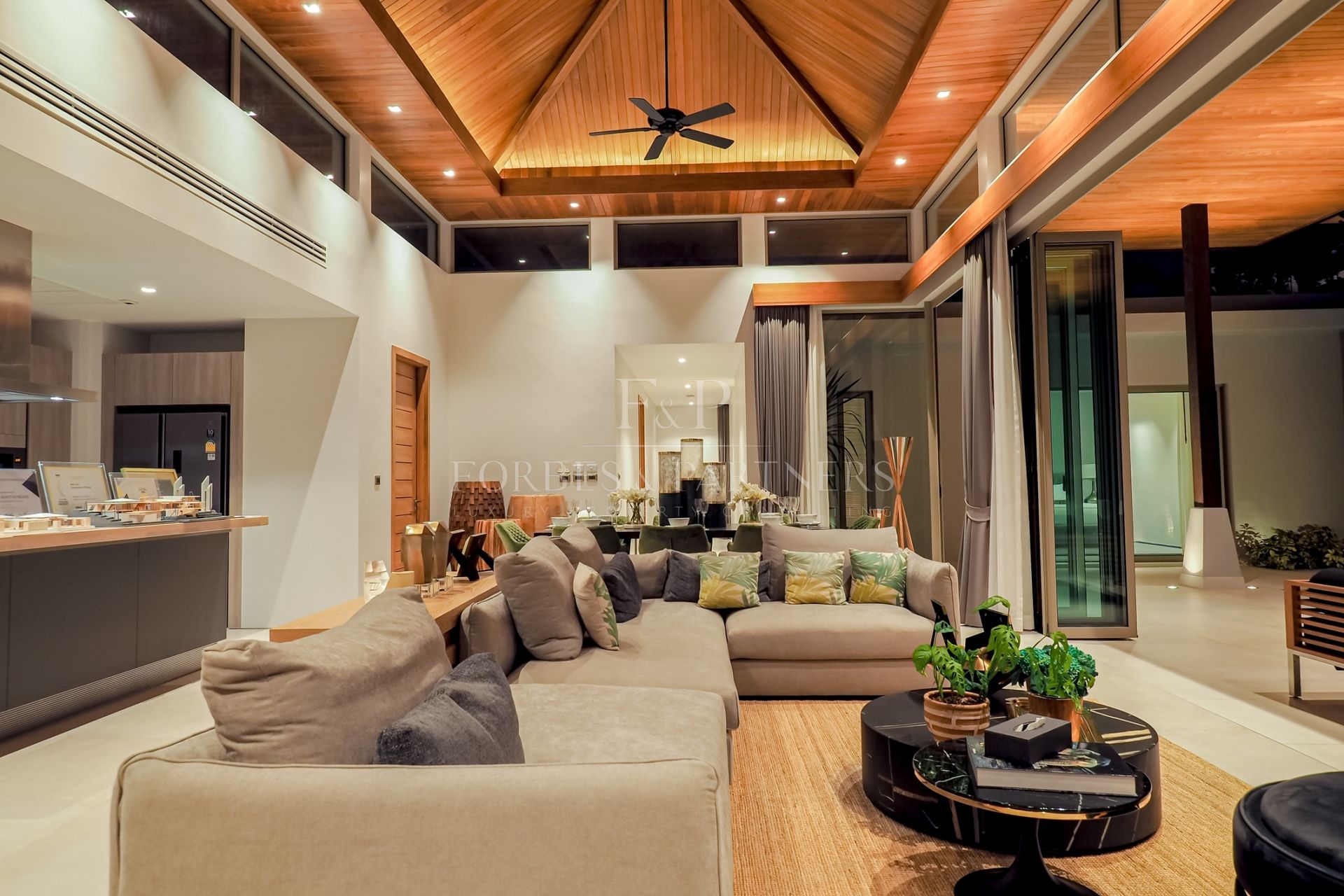 4 Bed Balinese and stylish Botanica Hillside pool villas - Cherngtalay, Phuket, Thailand