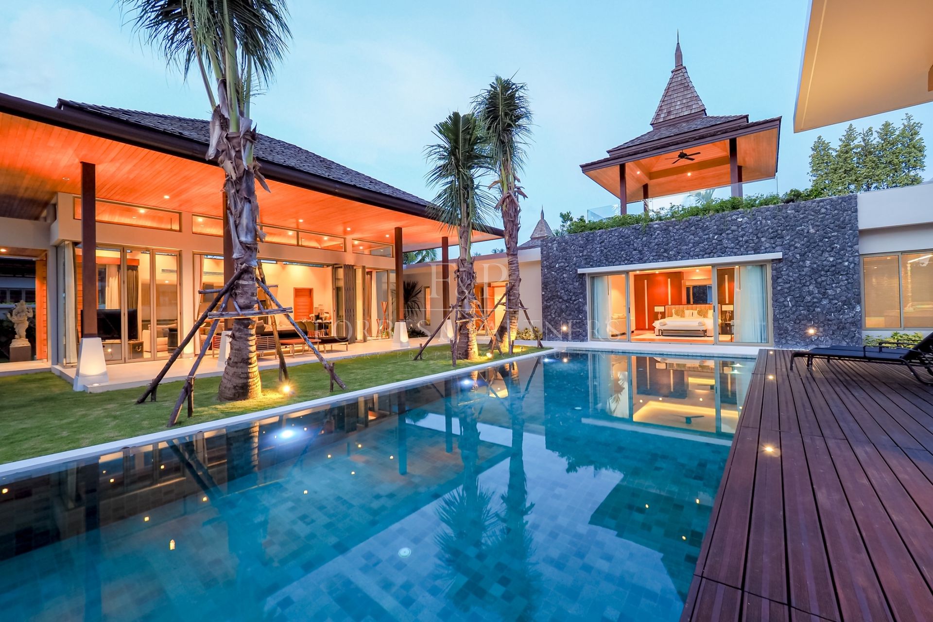 4 Bed Balinese and stylish Botanica Hillside pool villas - Cherngtalay, Phuket, Thailand