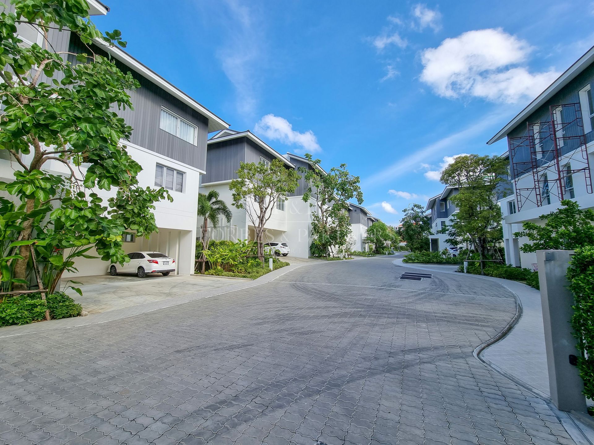 2BEDROOM APARTMENT IN ANGSANA BEACHFRONT RESIDENCES - Laguna, Phuket, Thailand