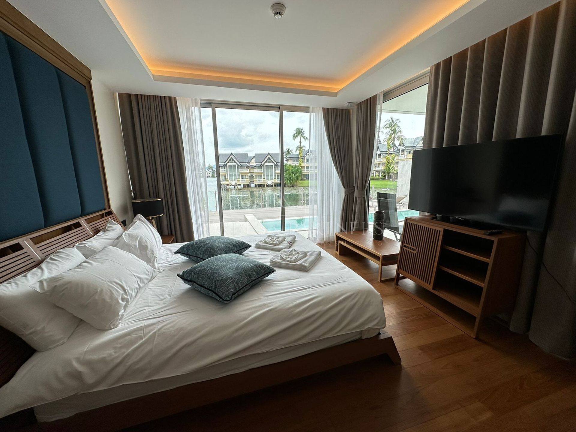 2BEDROOM APARTMENT IN ANGSANA BEACHFRONT RESIDENCES - Laguna, Phuket, Thailand