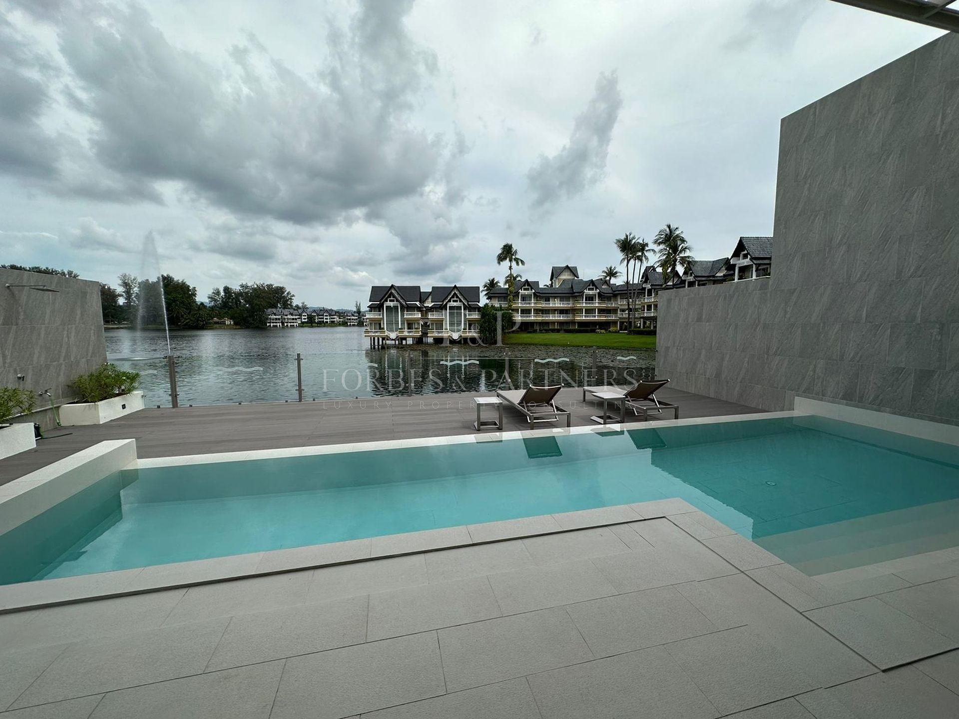 2BEDROOM APARTMENT IN ANGSANA BEACHFRONT RESIDENCES - Laguna, Phuket, Thailand