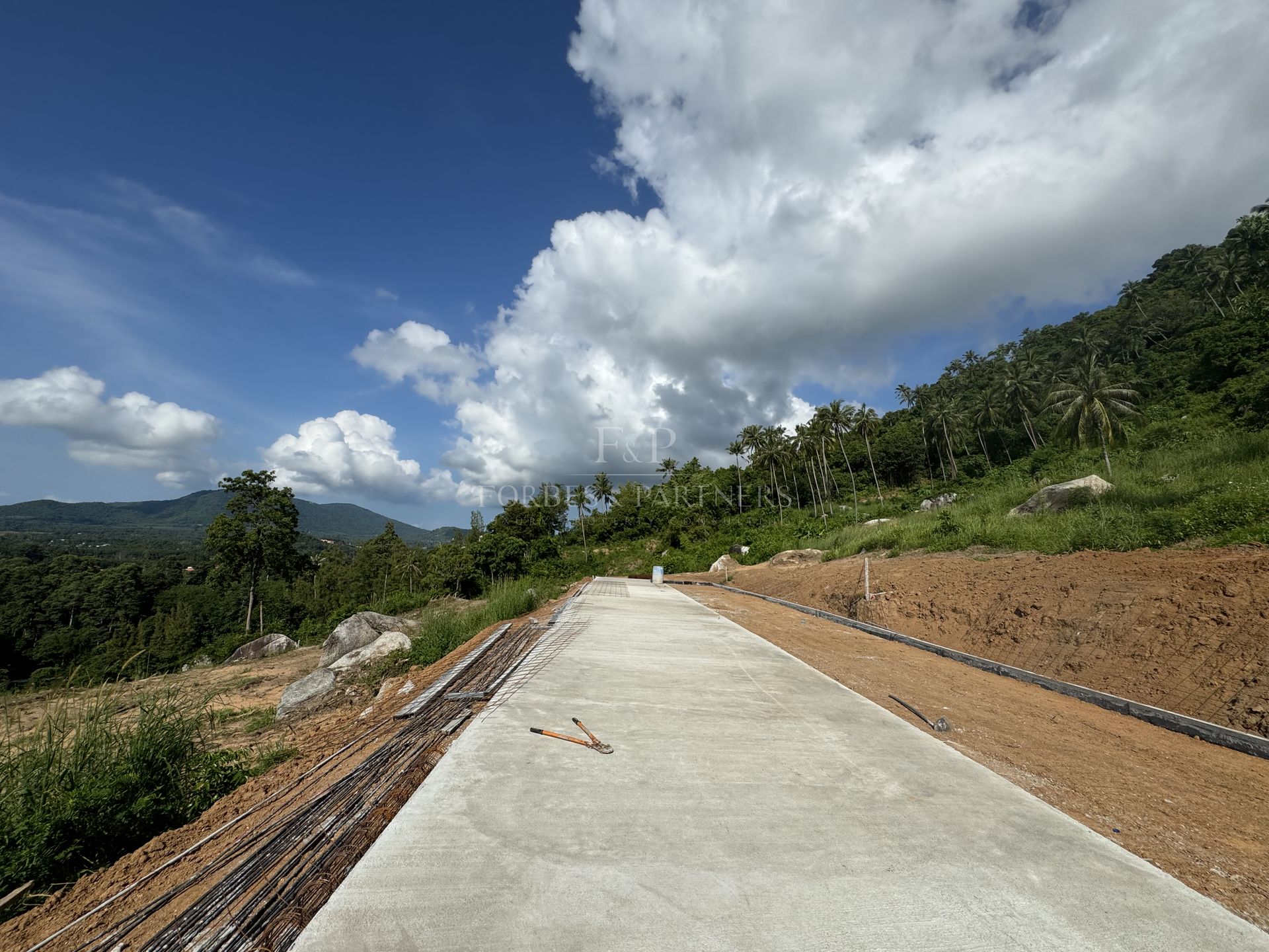 Premium Maret Land: 2,600 SQM with Chanote Title - Maret, Ko Samui, Thailand