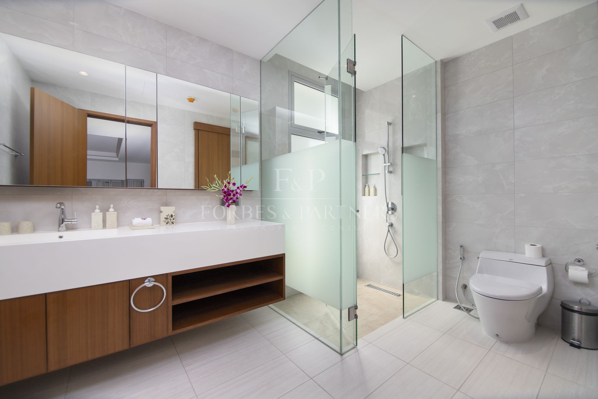 3BEDROOM APARTMENT IN ANGSANA BEACHFRONT RESIDENCES - Laguna, Phuket, Thailand
