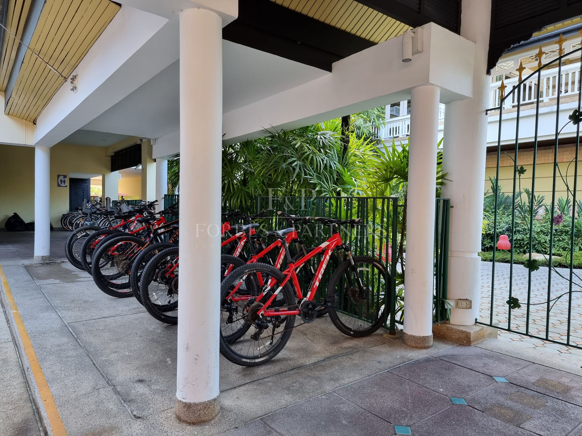 3BEDROOM APARTMENT IN ANGSANA BEACHFRONT RESIDENCES - Laguna, Phuket, Thailand