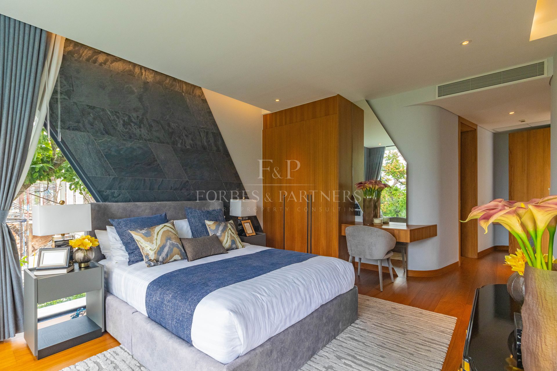 Spectacular Balinese Style hillside Pool Villa - Layan, Phuket, Thailand