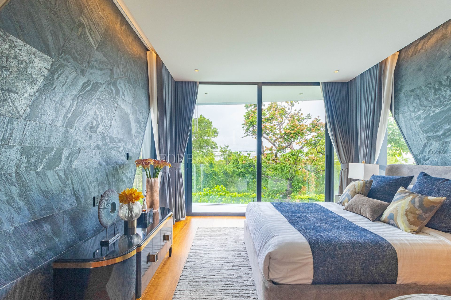 Spectacular Balinese Style hillside Pool Villa - Layan, Phuket, Thailand