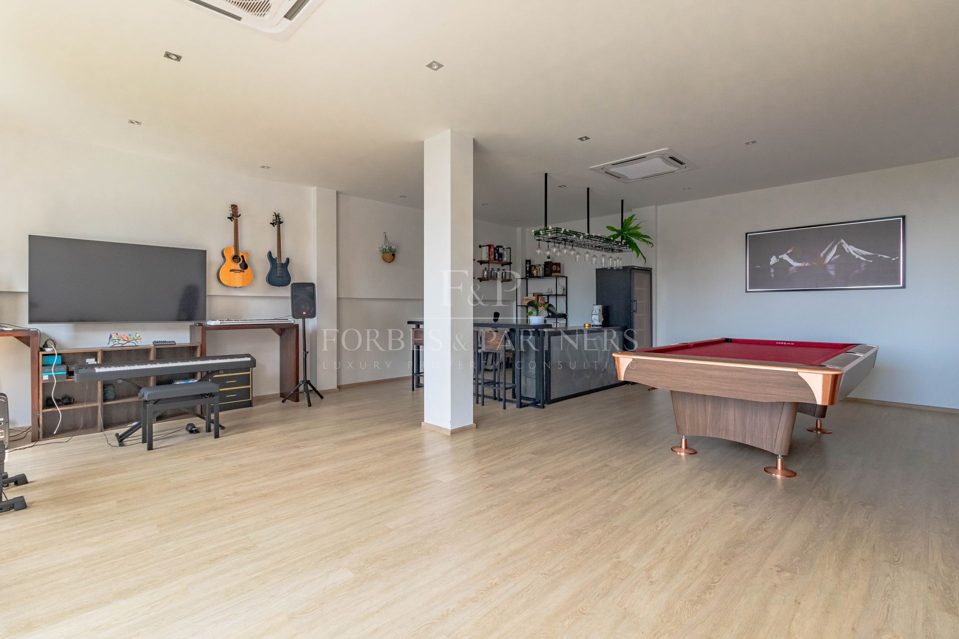 6 Bedroom Overlooking layan beach - Layan, Phuket, Thailand