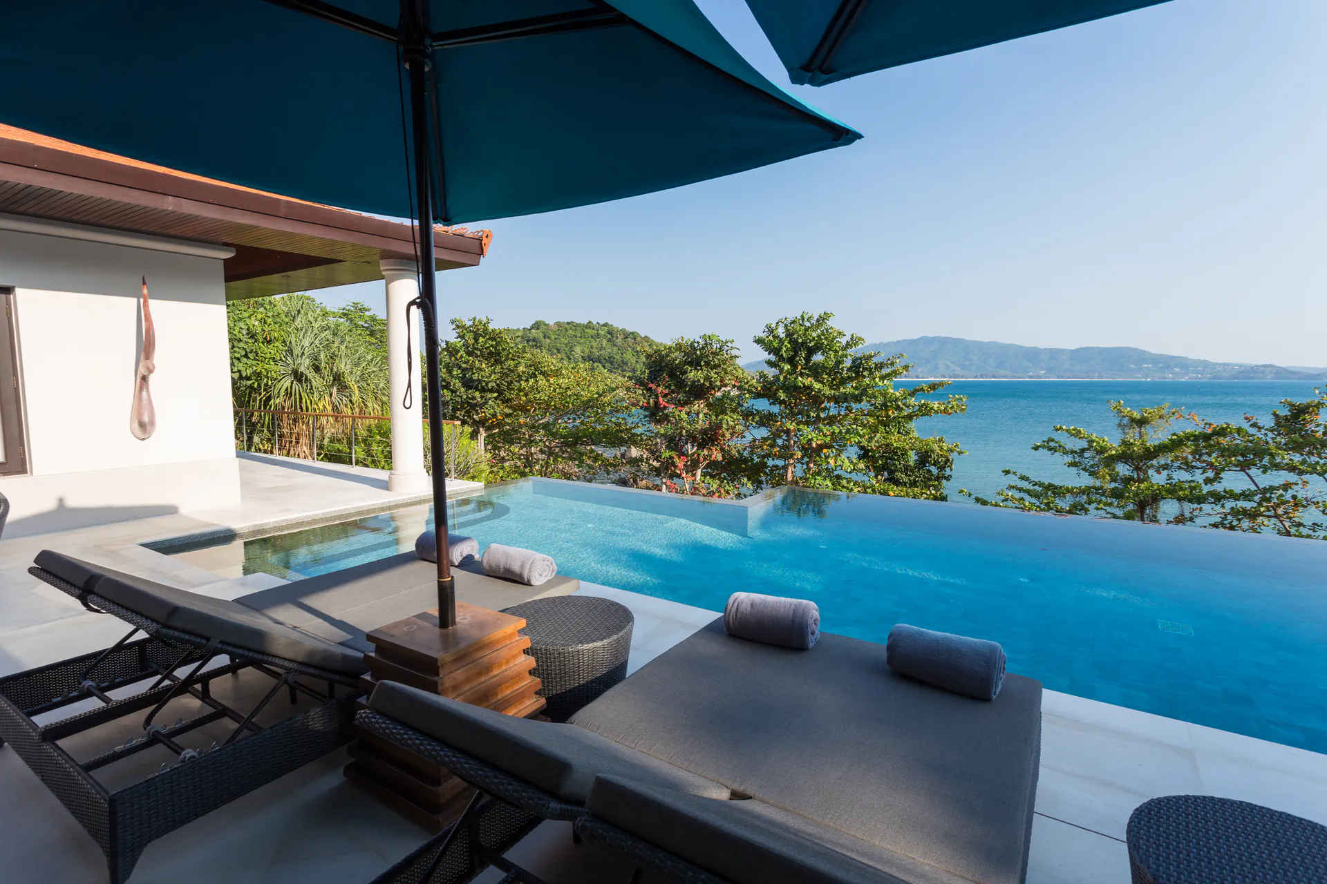 Luxury 6-Bedroom Oceanfront Villa For Rent with Private Chef in Elite ...