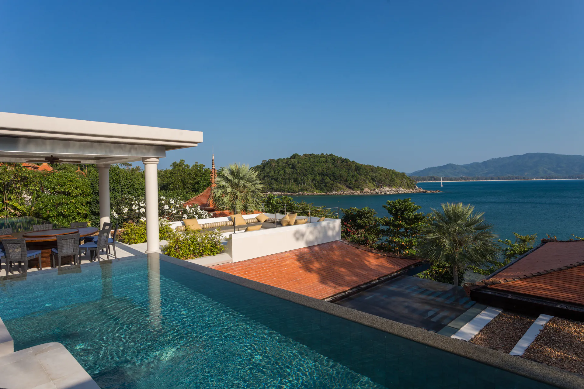 Picture of Luxury 6-Bedroom Oceanfront Villa For Rent with Private Chef in Elite ...