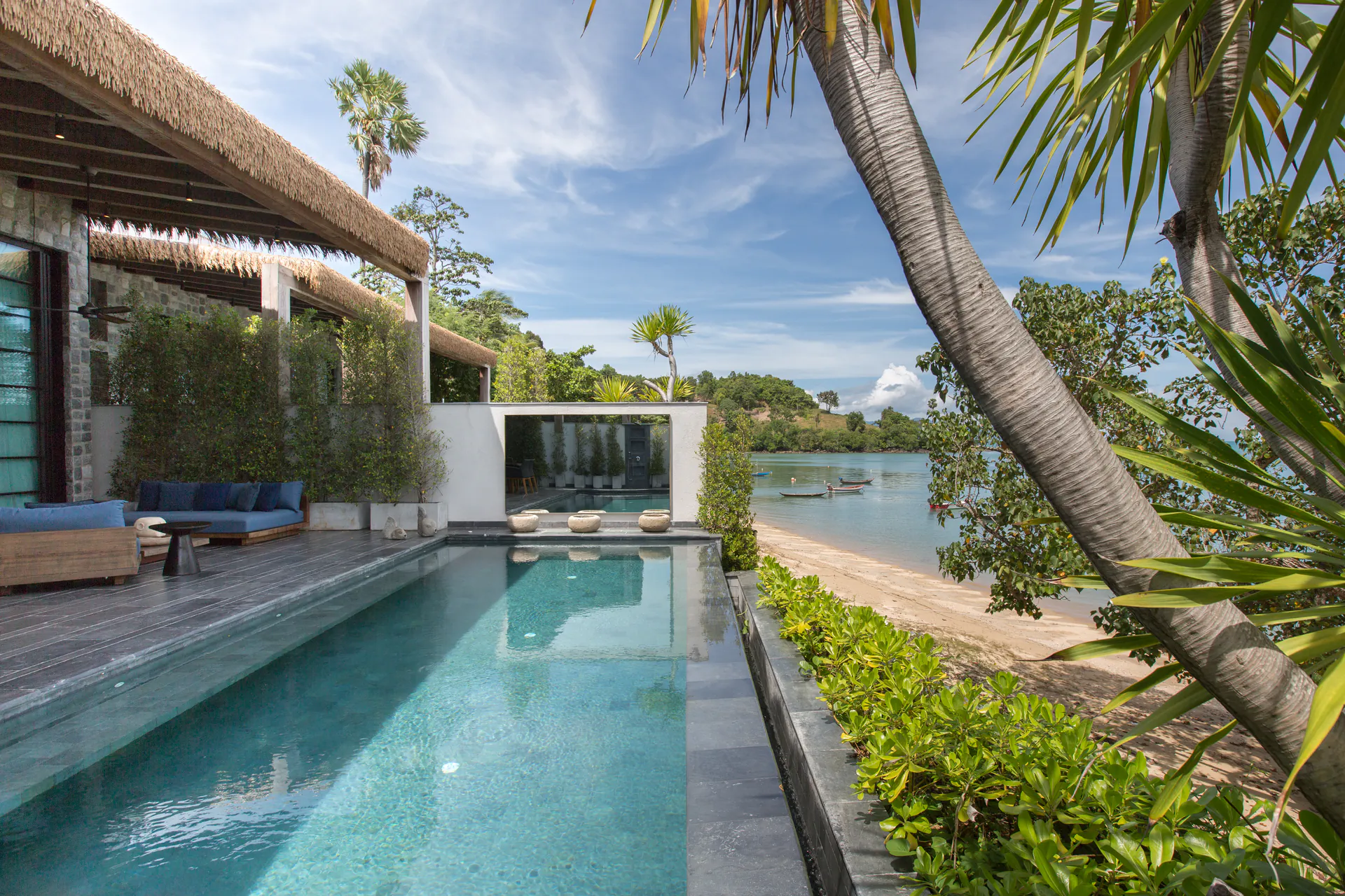Stunning 5-bedroom Contemporary Luxury Beachfront Villa For Rent in ...