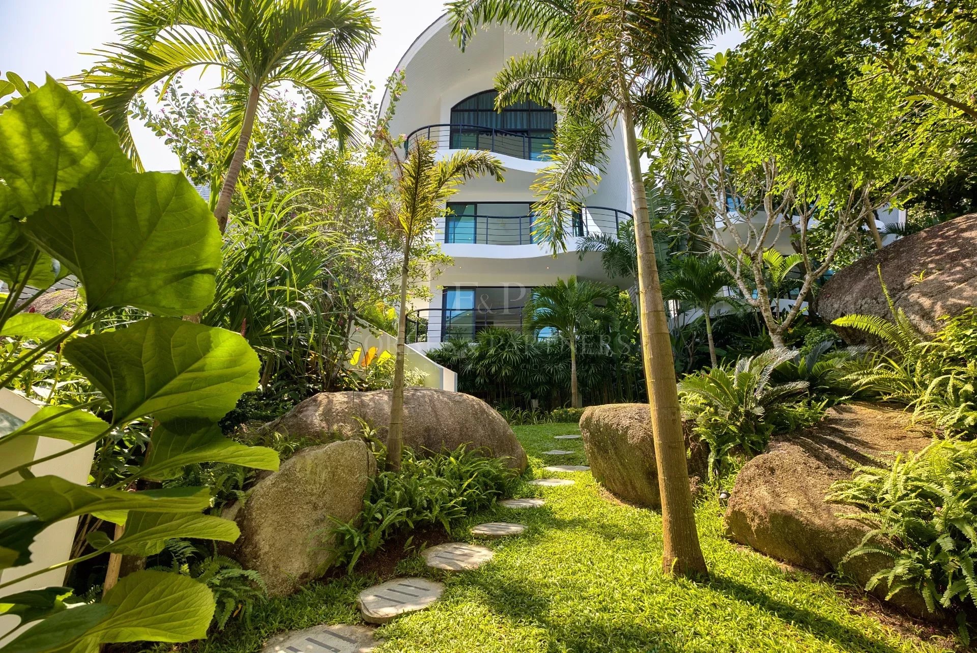BREATHTAKING SEA VIEW BOUTIQUE HOTEL - Chaweng Noi, Ko Samui, Thailand