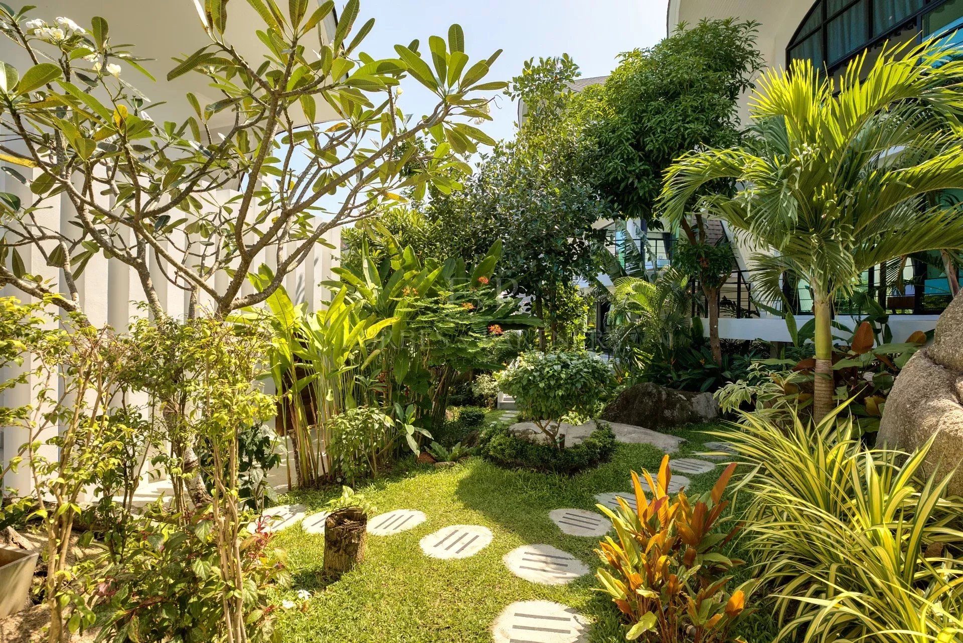 BREATHTAKING SEA VIEW BOUTIQUE HOTEL - Chaweng Noi, Ko Samui, Thailand