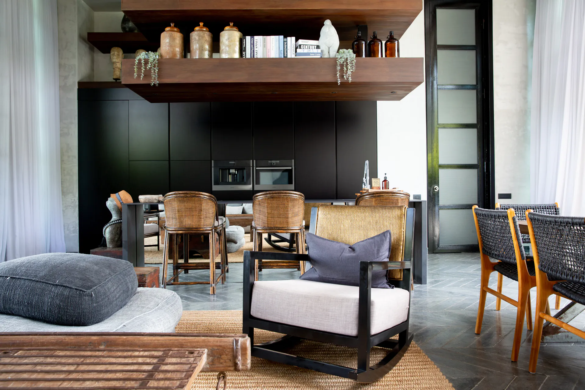 Premium 20-Bedroom Estate For Rent in Koh Samui for Extended Families and Large Groups with Multiple Infinity Pools, Beach Access and Concierge - Bo Phut, Ko Samui, Thailand