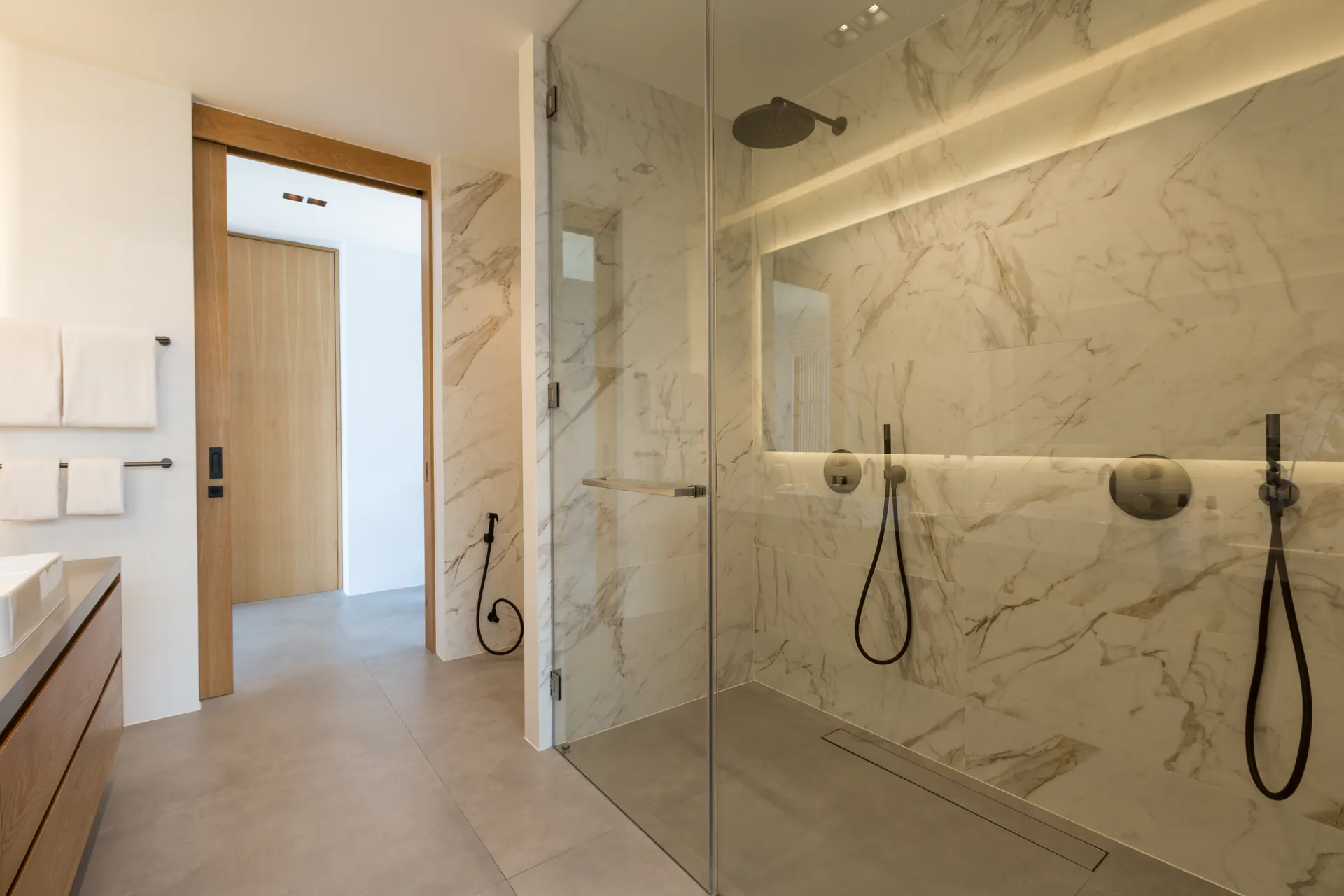 LUXURY 9-BEDROOM STAFFED VILLAS FOR LARGE GROUPS IN THAILAND, KOH SAMUI - Choeng Mon, Ko Samui, Thailand