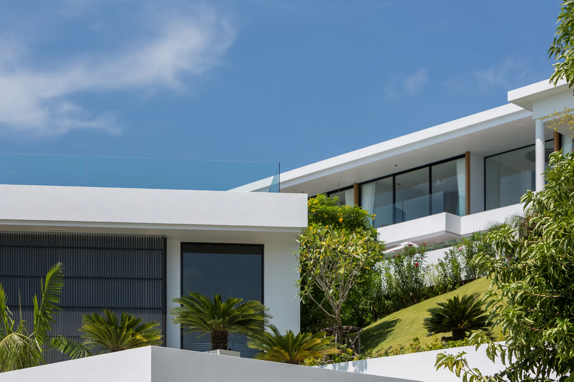 LUXURY 9-BEDROOM STAFFED VILLAS FOR LARGE GROUPS IN THAILAND, KOH SAMUI - Choeng Mon, Ko Samui, Thailand