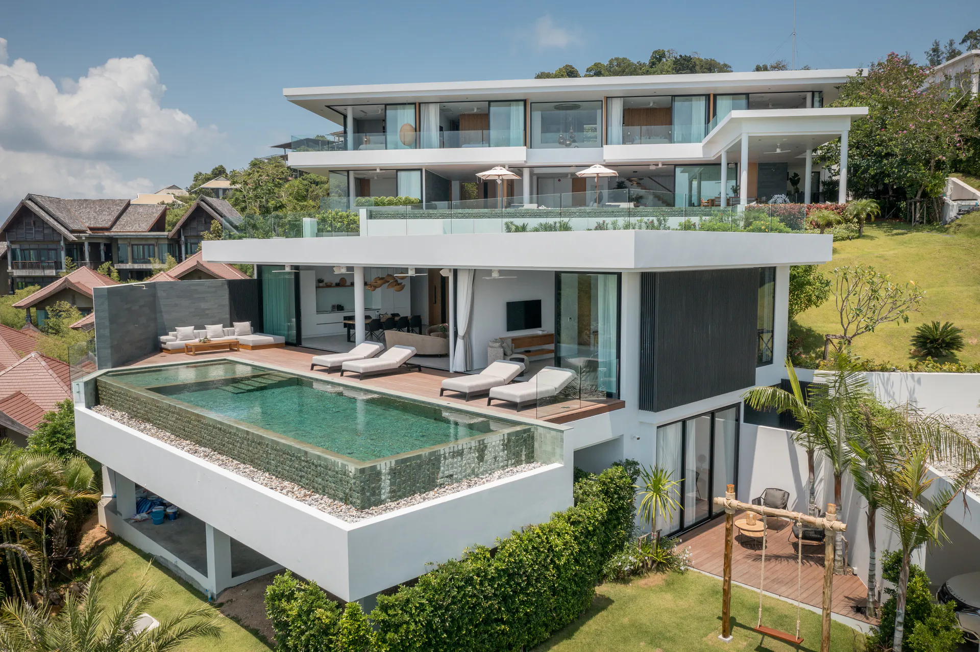 LUXURY 9-BEDROOM STAFFED VILLAS FOR LARGE GROUPS IN THAILAND, KOH SAMUI - Choeng Mon, Ko Samui, Thailand