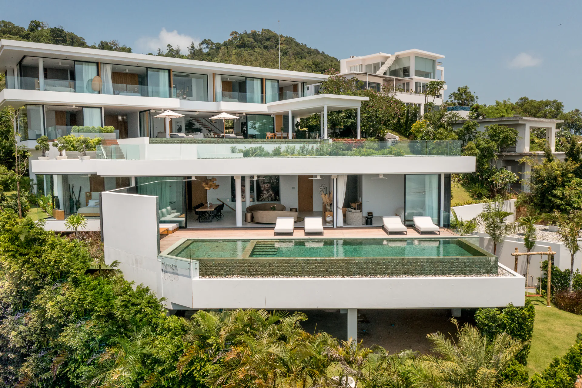 LUXURY 9-BEDROOM STAFFED VILLAS FOR LARGE GROUPS IN THAILAND, KOH SAMUI - Choeng Mon, Ko Samui, Thailand