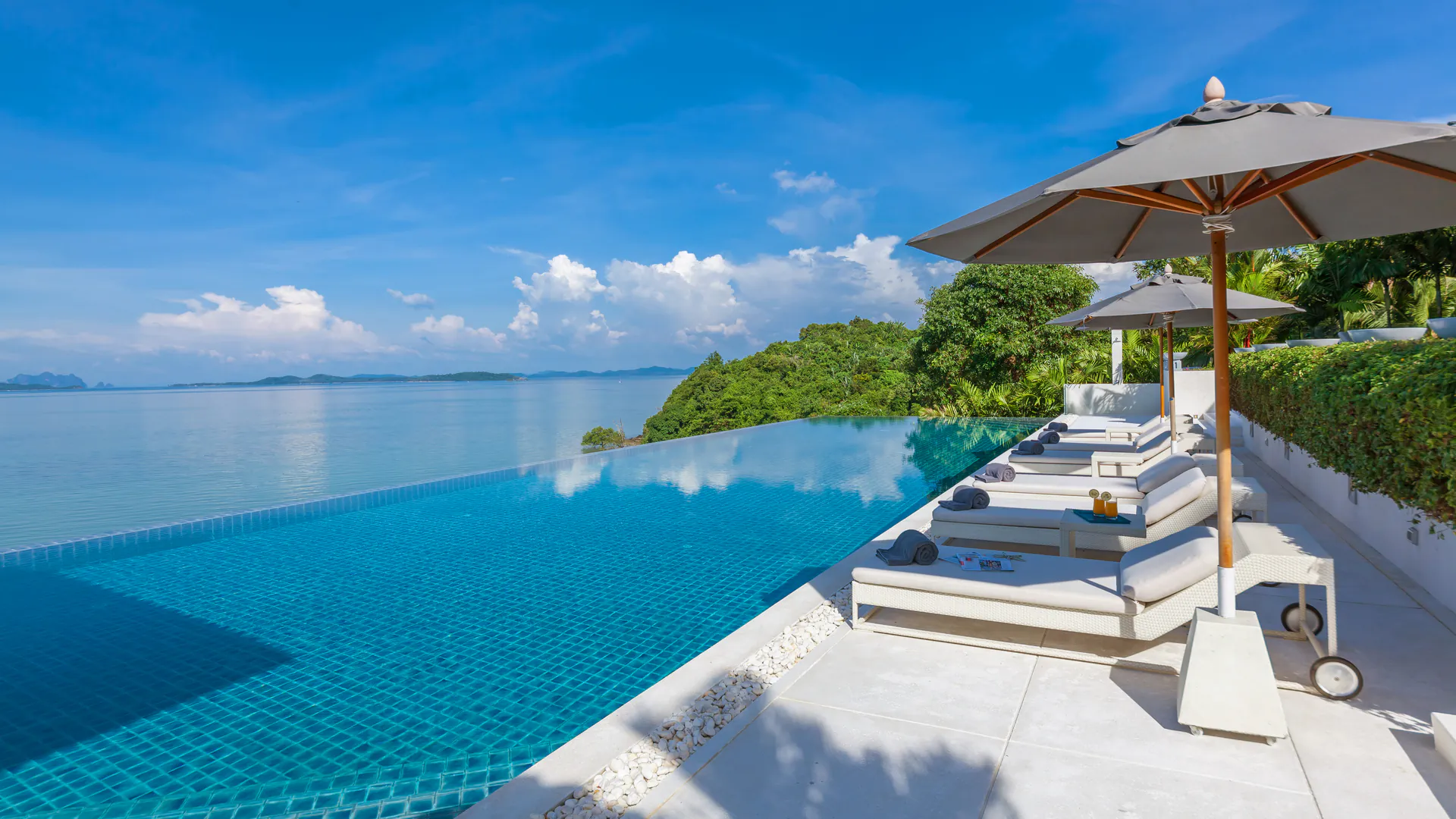 OCEANFRONT 6-BEDROOM POOL VILLA - Pa Khlok, Phuket, Thailand