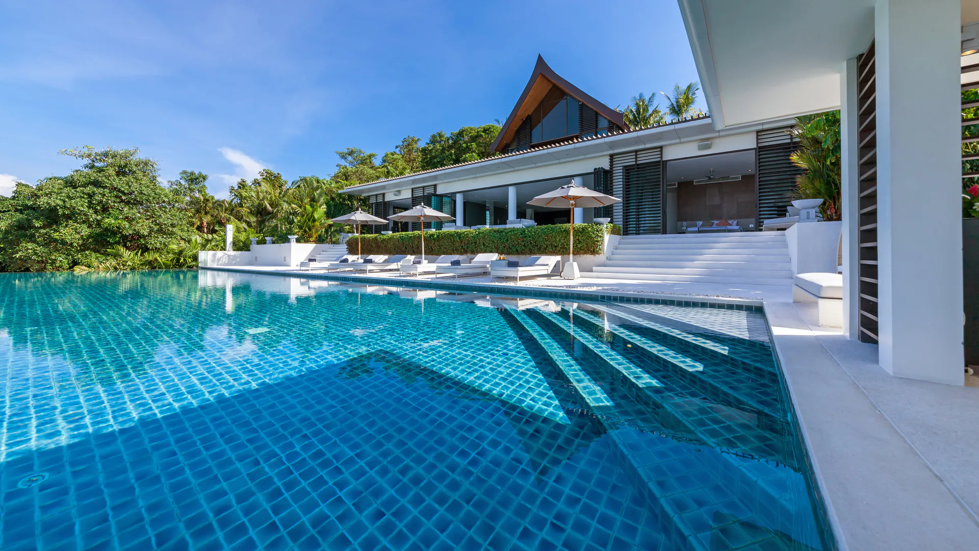 OCEANFRONT 6-BEDROOM POOL VILLA - Pa Khlok, Phuket, Thailand