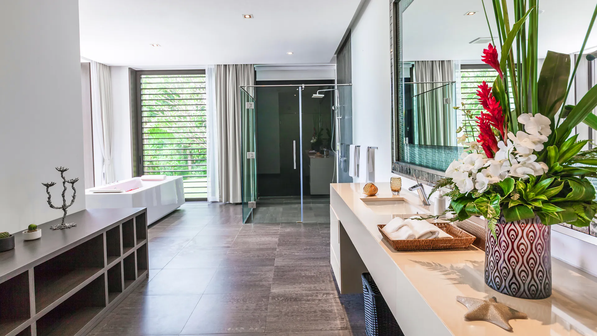 OCEANFRONT 6-BEDROOM POOL VILLA - Pa Khlok, Phuket, Thailand