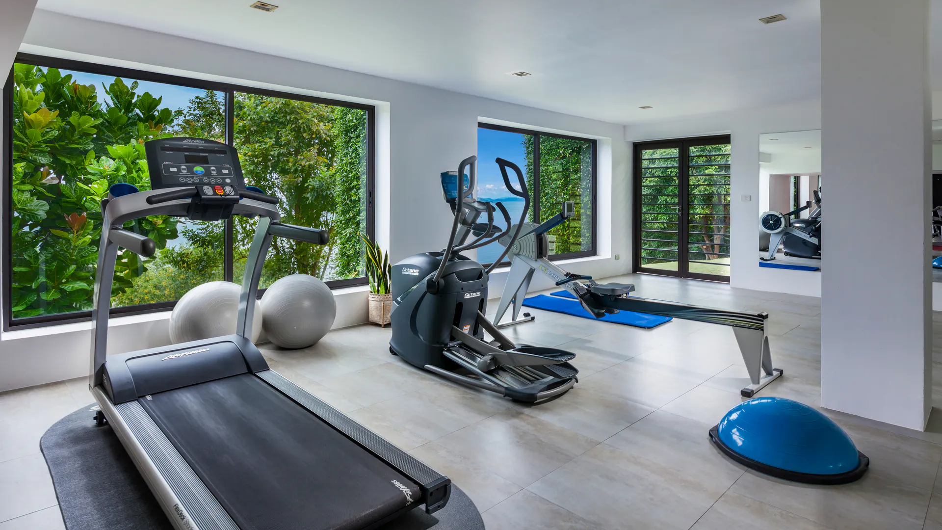 OCEANFRONT 6-BEDROOM POOL VILLA - Pa Khlok, Phuket, Thailand