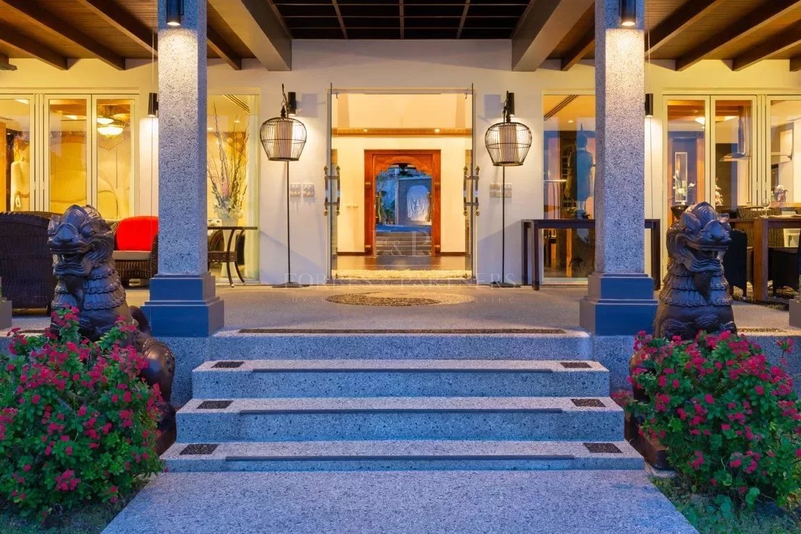 AN OUTSTANDING 8-BEDROOM VILLA - Patong, Phuket, Thailand