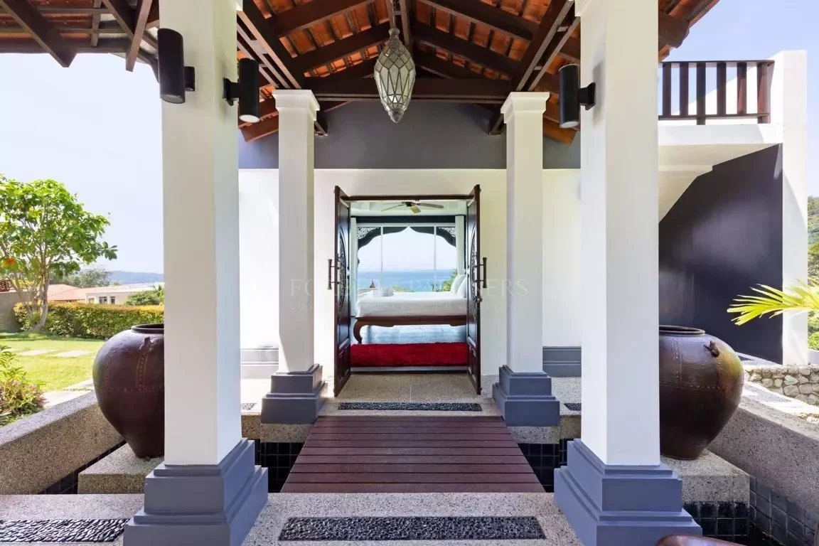 AN OUTSTANDING 8-BEDROOM VILLA - Patong, Phuket, Thailand