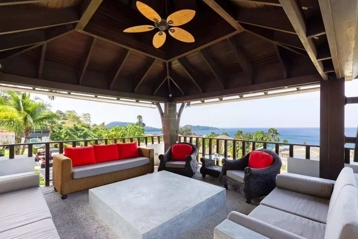 AN OUTSTANDING 8-BEDROOM VILLA - Patong, Phuket, Thailand