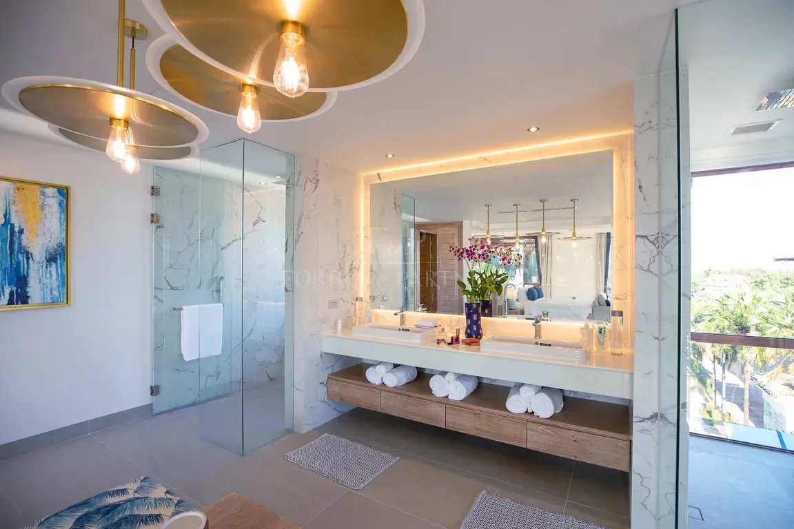 THE SKY PENTHOUSE - Ko Kaeo, Phuket, Thailand