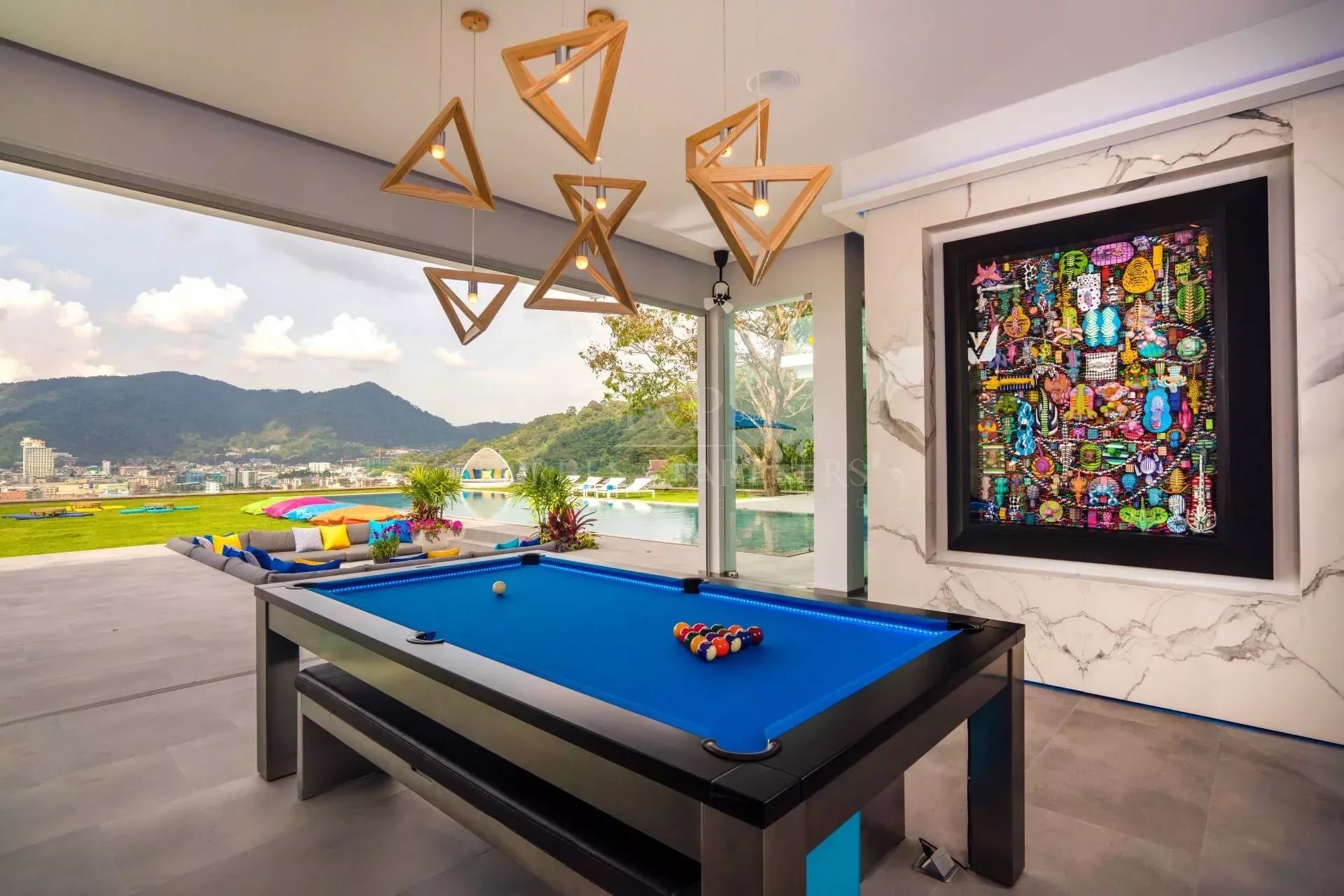 VILLA ENJOY - Patong, Phuket, Thailand