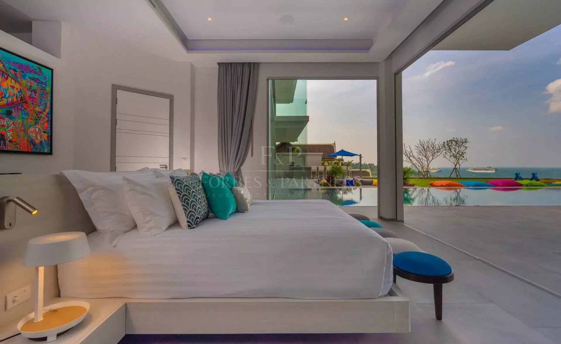 VILLA ENJOY - Patong, Phuket, Thailand