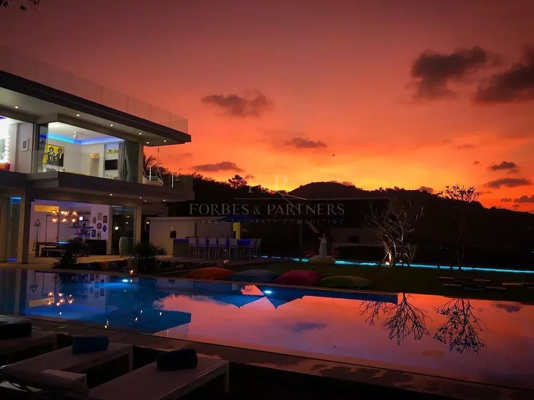 VILLA ENJOY - Patong, Phuket, Thailand
