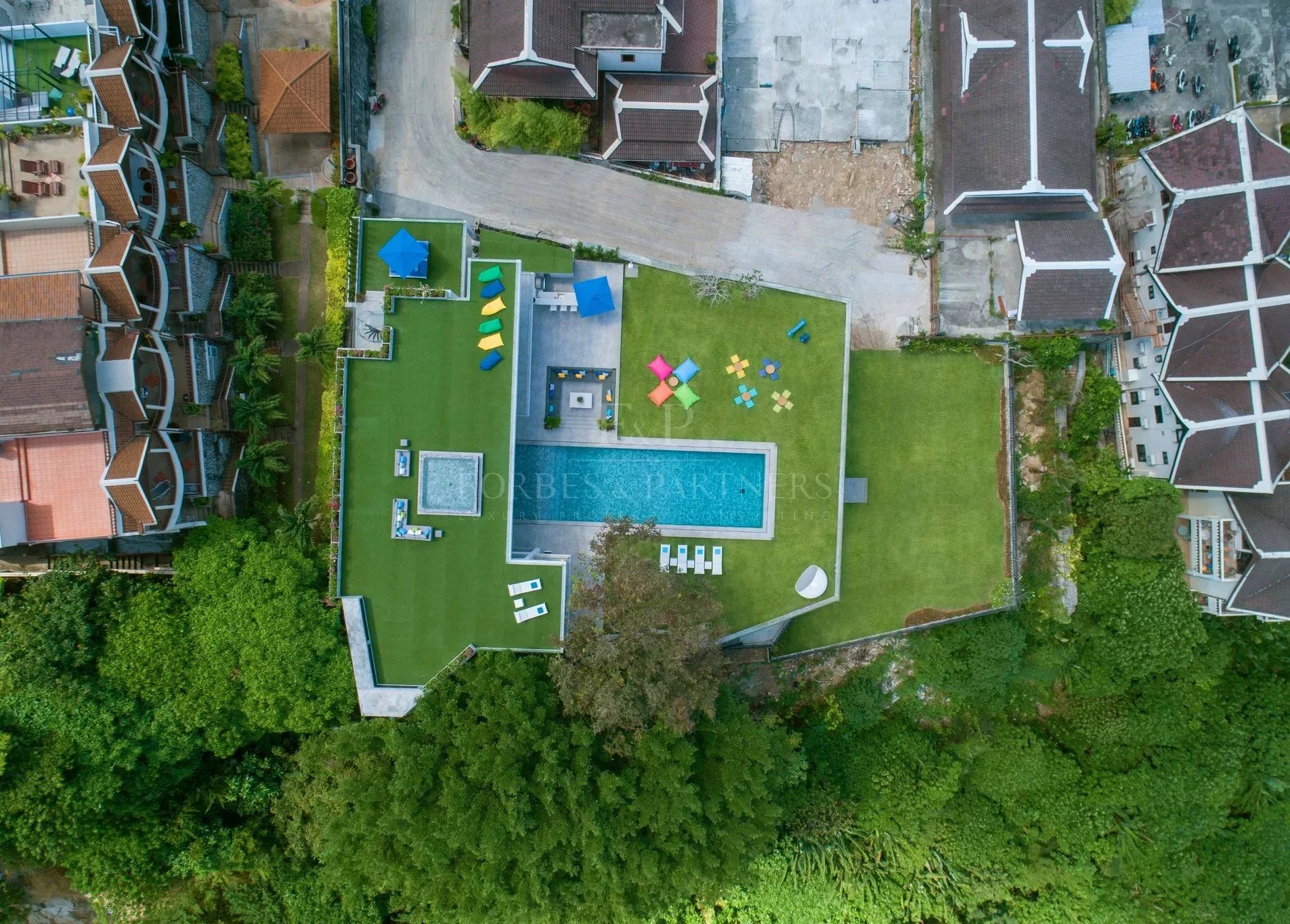 VILLA ENJOY - Patong, Phuket, Thailand