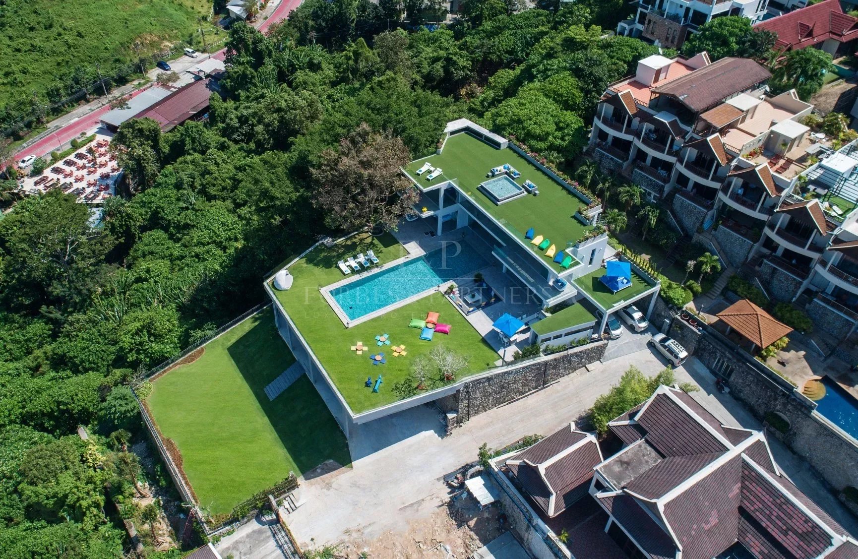 VILLA ENJOY - Patong, Phuket, Thailand