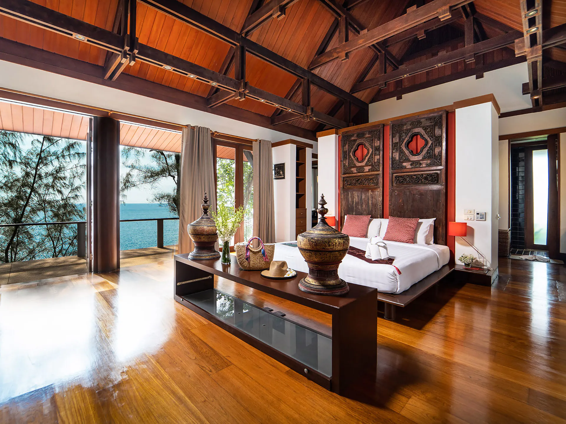 6-Bedroom Oceanfront Luxury Villa with Infinity Pool in Kamala, Phuket - Kamala, Phuket, Thailand