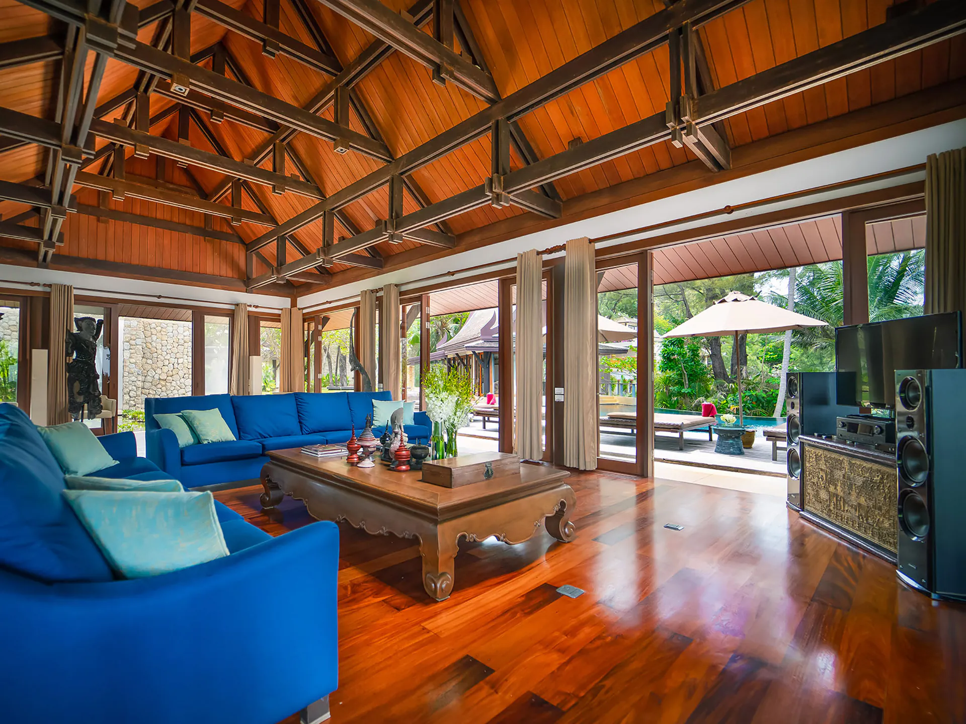 6-Bedroom Oceanfront Luxury Villa with Infinity Pool in Kamala, Phuket - Kamala, Phuket, Thailand
