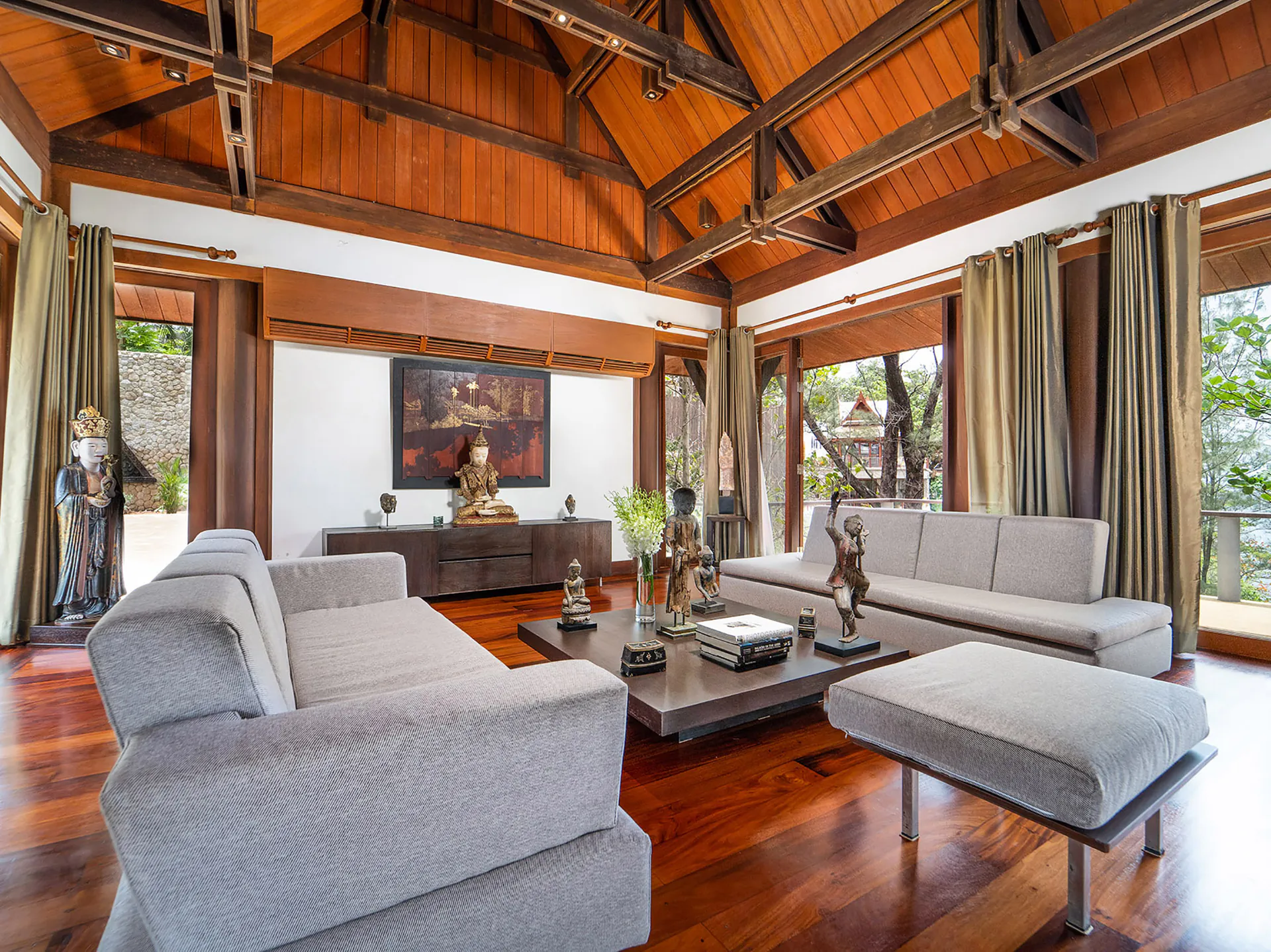6-Bedroom Oceanfront Luxury Villa with Infinity Pool in Kamala, Phuket - Kamala, Phuket, Thailand