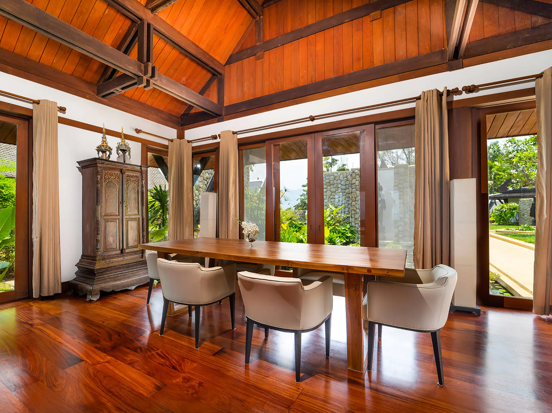 6-Bedroom Oceanfront Luxury Villa with Infinity Pool in Kamala, Phuket - Kamala, Phuket, Thailand
