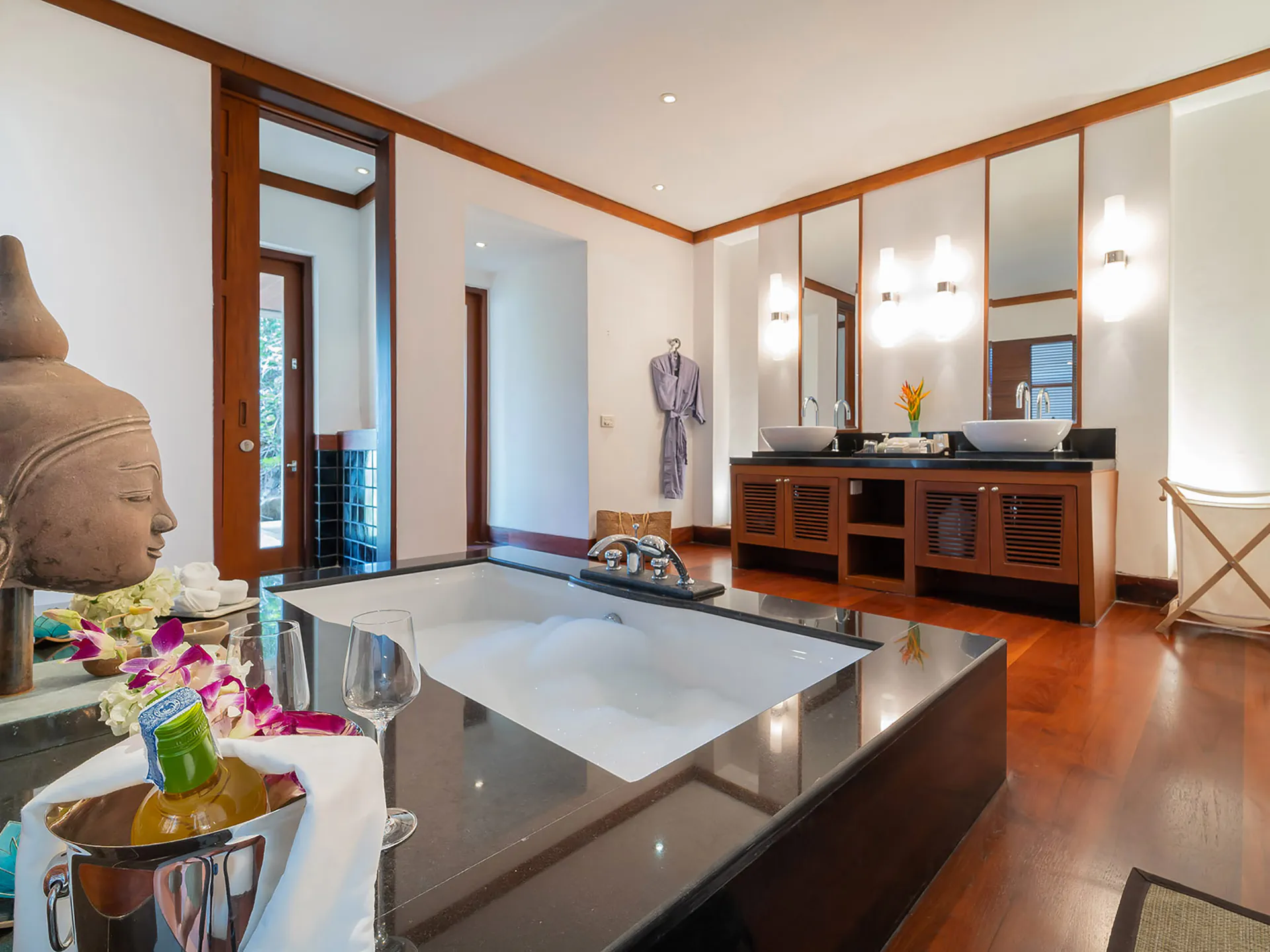 6-Bedroom Oceanfront Luxury Villa with Infinity Pool in Kamala, Phuket - Kamala, Phuket, Thailand