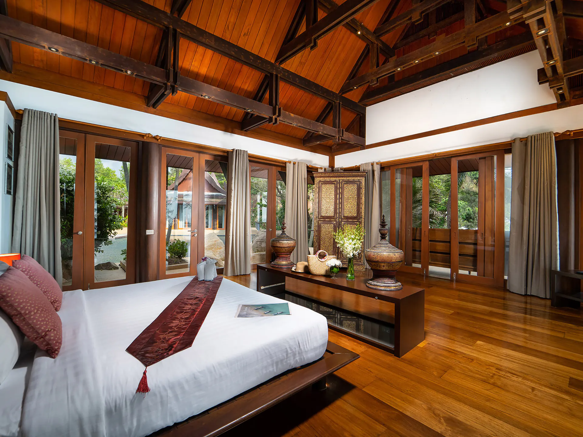 6-Bedroom Oceanfront Luxury Villa with Infinity Pool in Kamala, Phuket - Kamala, Phuket, Thailand