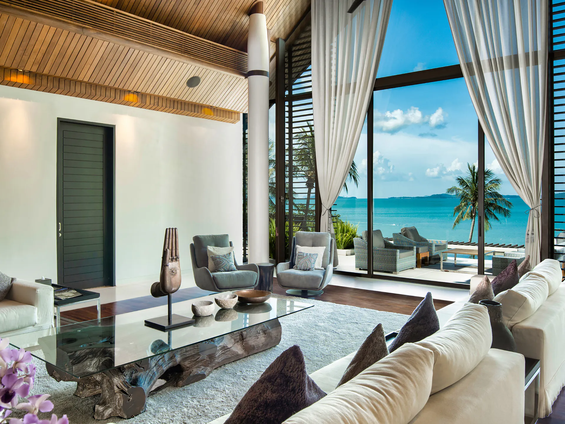 ENCHANTING 4-BEDROOM BEACHFRONT VILLA - Pa Khlok, Phuket, Thailand