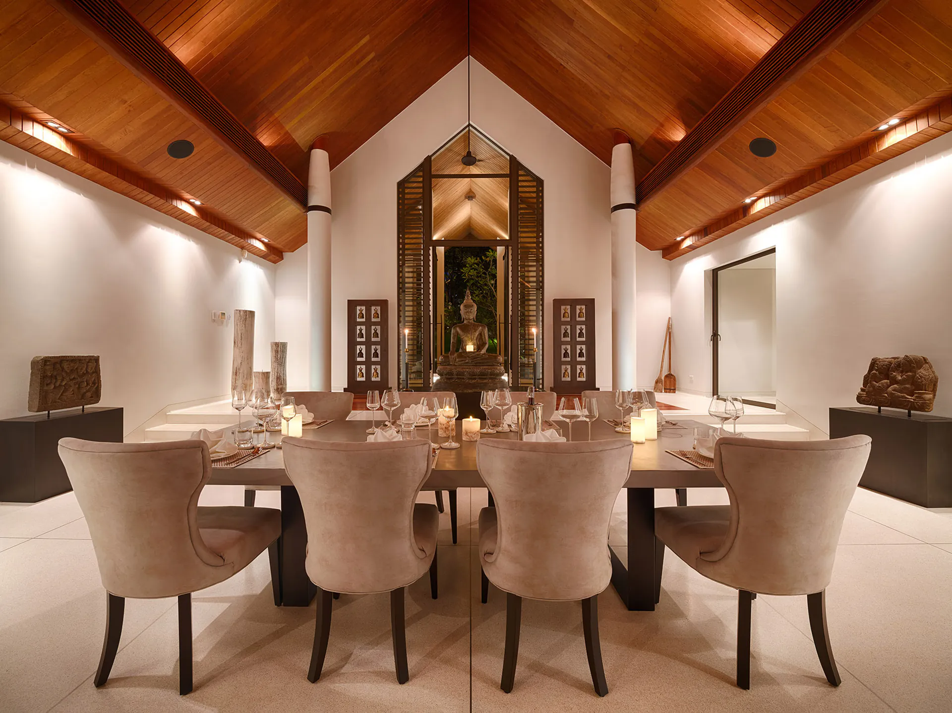 ENCHANTING 4-BEDROOM BEACHFRONT VILLA - Pa Khlok, Phuket, Thailand