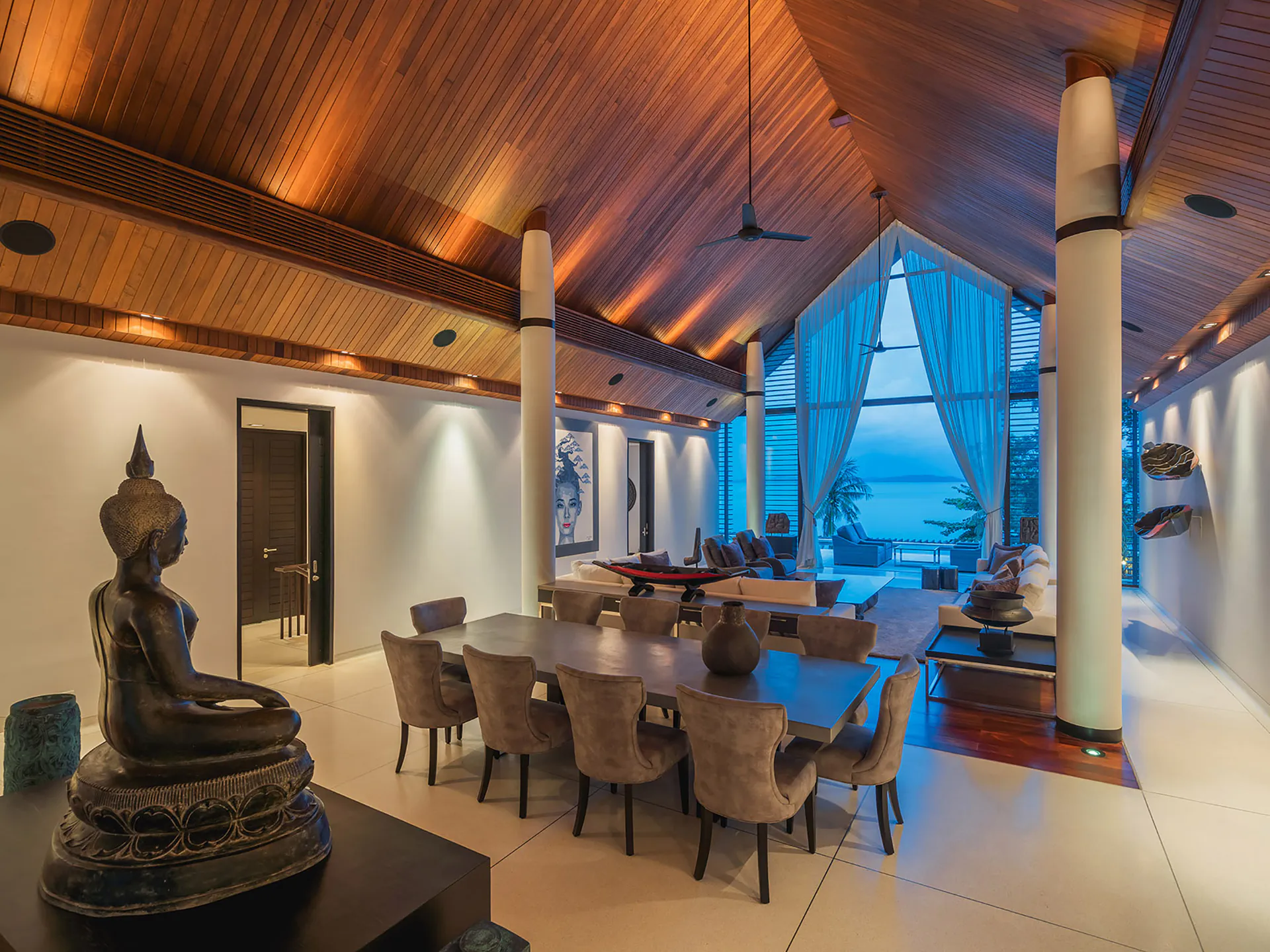 ENCHANTING 4-BEDROOM BEACHFRONT VILLA - Pa Khlok, Phuket, Thailand