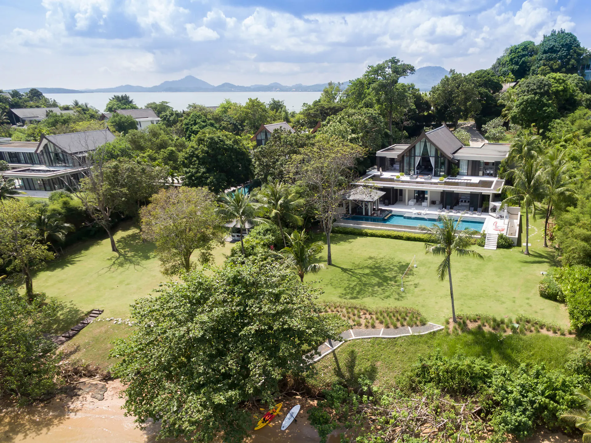 ENCHANTING 4-BEDROOM BEACHFRONT VILLA - Pa Khlok, Phuket, Thailand