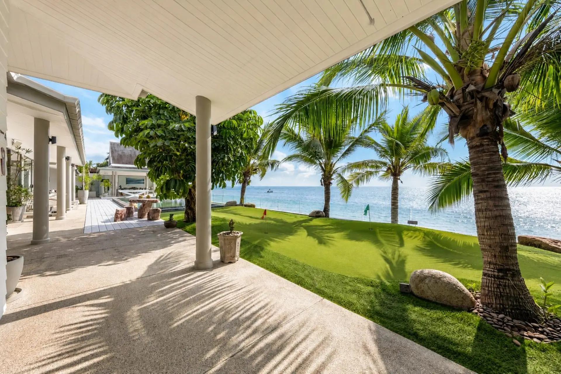 Family Beach Villa For Rent in Koh Samui, 4 Bedrooms with 2 Kids’ Bedrooms, Pool, Mini Golf and Fitness Room - Nathon, Ko Samui, Thailand