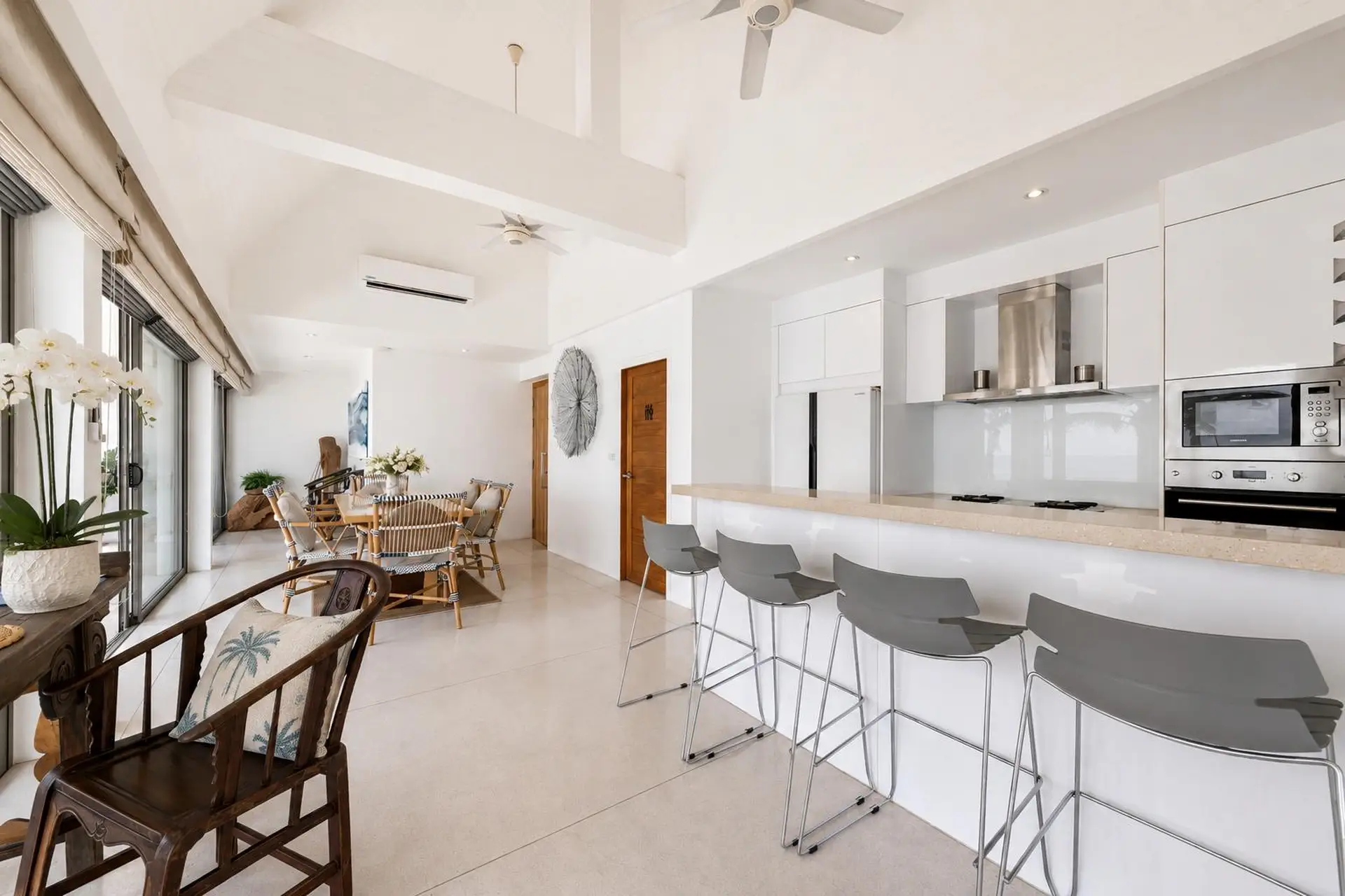 Family Beach Villa For Rent in Koh Samui, 4 Bedrooms with 2 Kids’ Bedrooms, Pool, Mini Golf and Fitness Room - Nathon, Ko Samui, Thailand